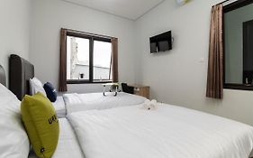 Urbanview Hotel Pasar Baru Jakarta by RedDoorz